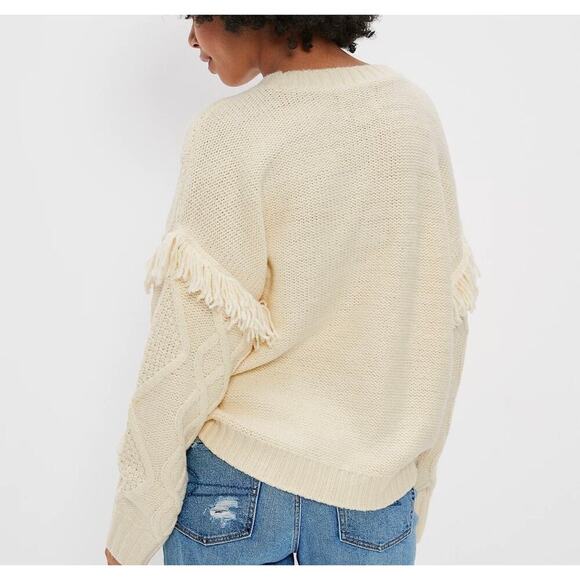 NEW NWT American Eagle Cable Knit Fringe Sleeve Sweater Cream size Small - Picture 4 of 9